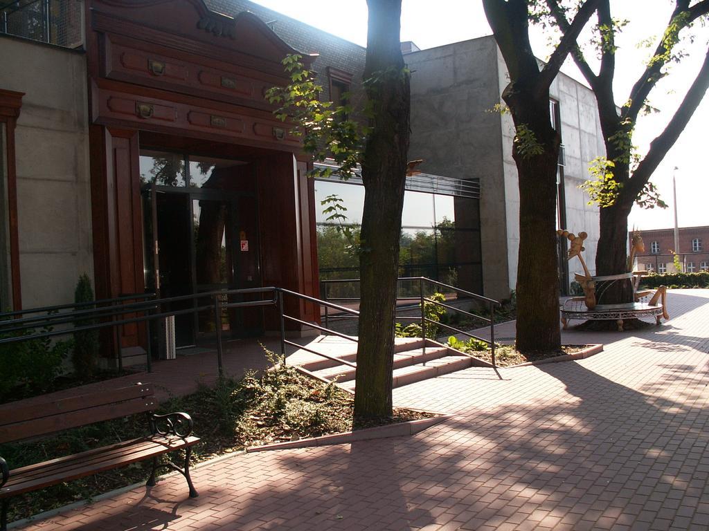 Teatr Baj Pomorski Stary Toruń Esterno foto